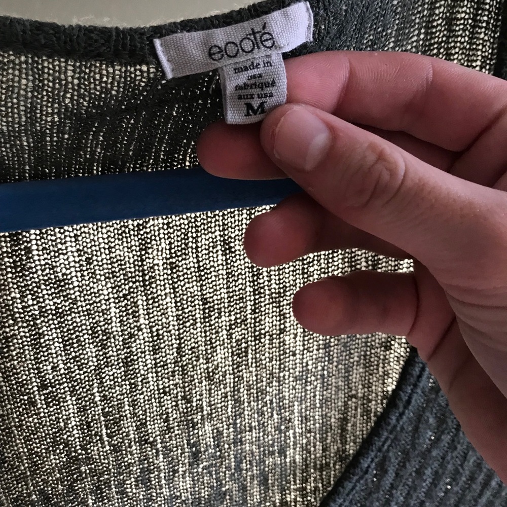 URBAN OUTFITTERS Green Distressed Crop Top Sz MED - Picture 2 of 5